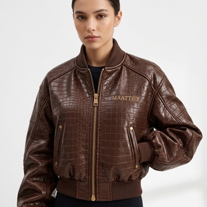 Blouson Bomber Femme Marron Foncé en Similicuir Texture Croco avec Fermeture Éclair Dorée, Poignets Côtelés et Poches – Fournisseur en Gros Personnalisé - Product Image 1