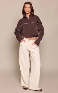 Chaqueta cortavientos marrón con cierre de cremallera, manga larga, con capucha, transpirable, de poliéster tejido, para otoño. - Product Image 4