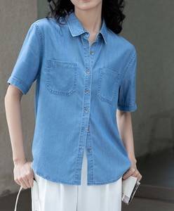 Camisa de mezclilla de manga corta con botones para mujer, cuello vuelto, color sólido, top informal para primavera y verano - Product Image 2