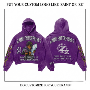 Sweat à capuche oversize noir en molleton de coton et polyester premium 400 GSM, coupe régulière, éco-responsable, avec patch chenille personnalisé sur le devant - Product Image 1