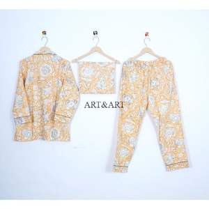 ชุดนอนผ้าฝ้ายลายดอกไม้ดีไซน์ใหม่ขายดีสำหรับฤดูร้อนสำหรับผู้หญิง มีหลายขนาดให้เลือกจากอินเดีย - Product Image 4