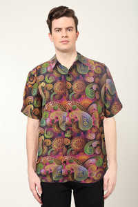 Chemise pour homme contemporaine multicolores en polyester à imprimé floral, coupe classique avec col chemise et manches courtes pour un usage décontracté - Product Image 2