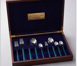 Ensemble de couverts finition mate avec manches en résine bleue – Vaisselle élégante pour fêtes, restaurants et usage domestique quotidien - Product Image 4