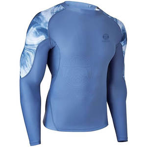 Camiseta de Natación Moderna para Hombre, Ajuste Elástico, Tejido Resistente al Agua, Ideal para Vacaciones en la Playa y Uso en Resorts - Product Image 2