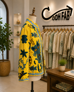 Veste longue en velours brodée motif chat jaune, faite main, style bohème, vintage, ethnique, de créateur, pour femme, collection Hiver/Printemps - Product Image 3