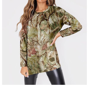 Sweat-shirt à col rond minimaliste camouflage pour hommes et femmes, pull vert camouflage élégant pour un style décontracté au quotidien - Product Image 6