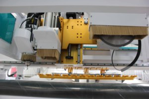 Machine de sculpture sur bois à broche rotative 9KW de Chine, routeur CNC 2130 ATC avec perceuse en rangée 45 °   Machine de découpe CNC pour la production d'armoires - Product Image 2