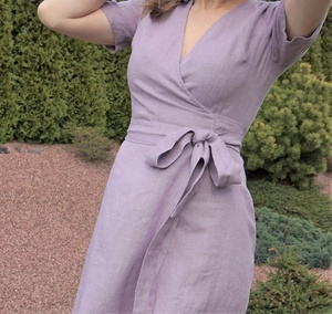 Nouvelle Arrivée Robe d'été formelle mi-longue en coton 100% col en V à manches courtes coupe trapèze, minimaliste, écologique, respirante et ample - Product Image 4