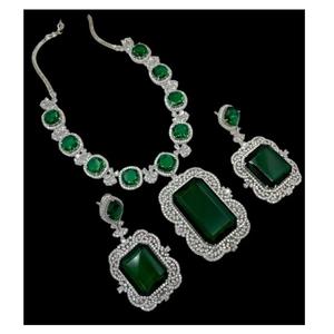 Collection de bijoux en laiton oxydé pour femmes, style ethnique indien, pour usage quotidien et festif, provenant d'un fournisseur indien. - Product Image 1