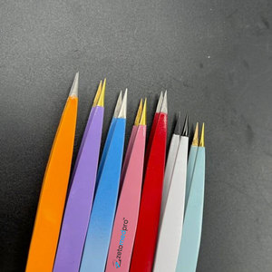 Pince à épiler professionnelle en acier inoxydable à pointe inclinée, logo gravé personnalisé imprimé au laser pour l'épilation, la beauté et les cosmétiques - Product Image 2