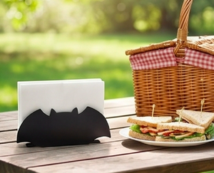 Porte-serviettes en métal noir avec un design unique en forme de chauve-souris, idéal pour la décoration de table de cuisine à la maison, au restaurant et à l'hôtel. - Product Image 2