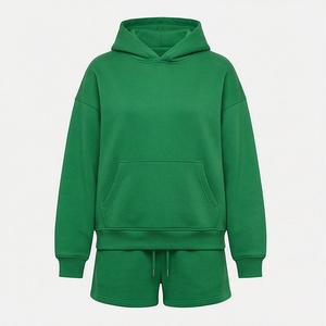 Ensemble sweat-shirt à capuche et short vert 2 pièces pour femme, coupe ample, décontracté, toutes saisons, couleur unie, en polaire - Product Image 1