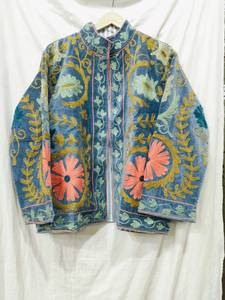 Veste en velours brodée à la main pour femme, col mandarin, motif floral, vêtement d'extérieur d'automne, manches longues, fermeture ouverte, style élégant B2B - Product Image 2