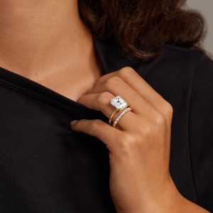 Bague d'éternité unisexe en or jaune 14K/18K avec diamant de laboratoire taille émeraude certifié de haute qualité, 0,83 carats au total, coupe excellente - Product Image 5