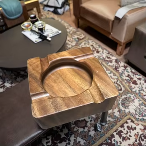 Cenicero de madera de acacia hecho a mano con tapa |   Bandeja de Madera Moderna para Fumar con Forma Personalizada, Decoración Multiusos para Patio, Regalo Único para Esposo - Product Image 2