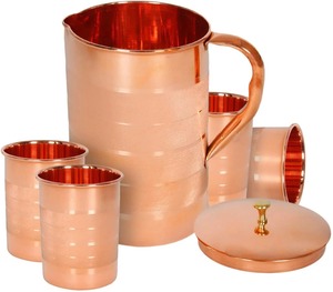 Pichet en cuivre pur fait main avec finition martelée et 4 verres portables – Cadeau d'affaires - Product Image 1