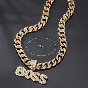 Collier pendentif en diamant de haute qualité pour mariage, fête ou usage professionnel, disponible pour la vente en gros - Product Image 2