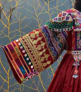 บริการ OEM ราคาขายส่ง ชุดอัฟกานิคุณภาพสูง 100% ชุดปักมือสำหรับผู้หญิง ชุดกูจิอัฟกันสำหรับงานแต่งงาน - Product Image 4