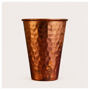 Vaso de Agua de Cobre Puro Martillado con Logotipo Personalizado, Hecho a Mano, Ayurvédico, Vaso Metálico Ecológico al por Mayor para el Hogar - Product Image 1