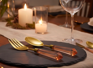 Ensemble de couverts dorés avec manche en résine rose pâle, tête en acier inoxydable doré, vaisselle élégante pour mariage, usage domestique et restaurant - Product Image 3