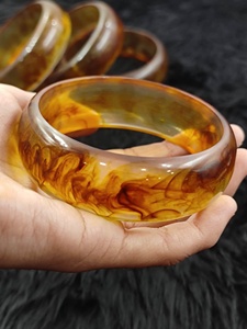 Brazalete de Resina Hecho a Mano para Mujer, Joyería de Moda, Estilo Casual, Diseño Único para Propietarios de Boutiques y Tiendas - Product Image 6