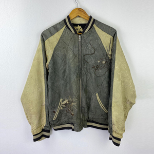 Veste Sukajan d'hiver à col mandarin et capuche en toile patchwork personnalisée de qualité supérieure, broderie de faucon, souvenir japonais OEM - Product Image 1
