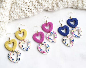 Boucles d'oreilles en résine fine multicolores sur mesure au design vintage - Product Image 1