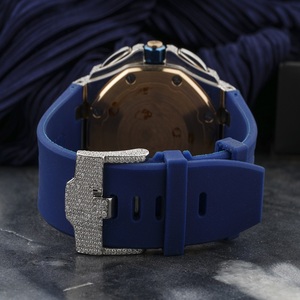 Reloj Cronógrafo Iced Out con Moissanita, Correa Azul, Dos Tonos Oro y Plata, Joyería Hip Hop, Reloj de Lujo Bustdown - Product Image 4