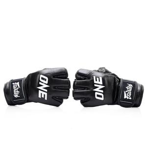 ถุงมือ MMA Fairtex คุณภาพสูง ผลิตตามสั่ง หนังวัวแท้ ปิดนิ้วเต็มรูปแบบ ปิดด้วยแถบตีนตุ๊กแก สำหรับฝึกซ้อมมวยและกราปลิง ใช้ได้ทั้งชายและหญิง - Product Image 3