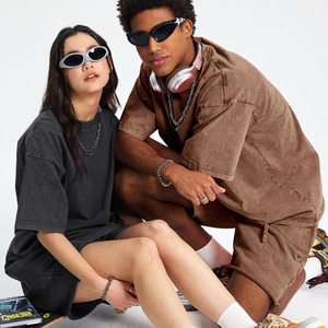 เสื้อยืดวินเทจลายฟอกสี พิมพ์โลโก้ตามสั่ง ผ้าฝ้าย 100% ทรงหลวมไหล่ตก หนานุ่ม ลายบาติก แขนสั้น ขั้นต่ำสั่งซื้อ 1 ตัว - Product Image 4