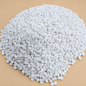 Mejor Precio, Superventas: Carbonato de Calcio en Gránulos (Masterbatch) en Formato Blanco Natural, Materia Prima para Bidones - Product Image 1