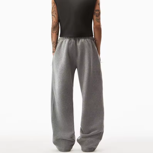 Pantalon de survêtement gris pour homme, taille élastique, décontracté, coupe oversize, tricoté, devant plat, poches latérales, respirant, poids moyen, pour l'automne - Product Image 2