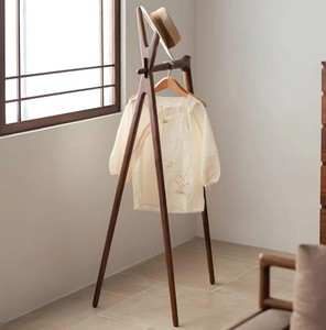 Porte-manteau minimaliste en bois sur pied, 2 crochets, design moderne pour chambre et salon - Product Image 3