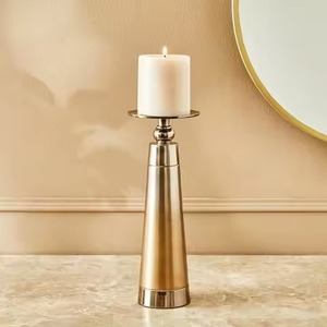 Support de Bougie de Noël en Métal de Luxe, Présentoir Décoratif pour Centre de Table Festif, Collection - Product Image 1
