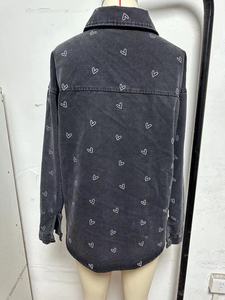 เสื้อเชิ้ตยีนส์วินเทจทรงหลวม แขนยาว สไตล์ลำลอง แฟชั่นสตรีทแวร์ สำหรับใส่ในชีวิตประจำวัน - Product Image 5