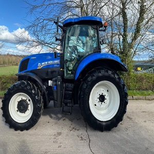 Achetez en gros des tracteurs à roues New Hollandds à bas prix, avec transmission par engrenages, boîte de vitesses et pompe pour l'agriculture commerciale - Product Image 6