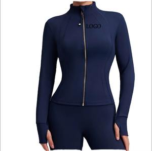 Ropa de equitación transpirable de poliéster y spandex estampada - Product Image 1