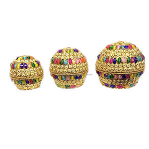 Caja de Joyería de Diseño, Juego de 3 Cajas de Regalo Hechas a Mano con Cuentas Coloridas de Aluminio para Recuerdos de Boda - Product Image 1