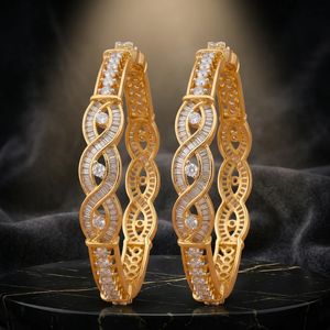 Brazalete de Latón Chapado en Oro con Circonitas Cúbicas, Brazalete Kada Infinito de Lujo, Joyería de Moda para Novias y Bodas - Product Image 3