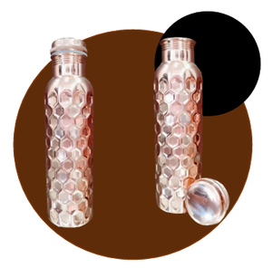 Bouteille d'eau traditionnelle indienne en cuivre pur, héritage ayurvédique, vaisselle pour le bien-être - Product Image 2