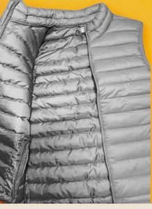 Gilet matelassé sans manches en polyester écologique, nouveau design, doux, respirant, pour homme, avec logo personnalisé, idéal pour l'hiver - Product Image 3
