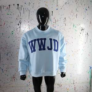 Sudadera con Cuello Alto WWJD Azul Cielo, 100% Azul, Apliques Bordados, Cuello Ancho, Hilos Finos - Product Image 1