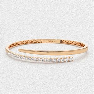 Bracelet jonc ouvert en or 14 carats fait main, diamant certifié IGI, diamant de laboratoire taillé, style tennis pavé, bijoux de luxe raffinés - Product Image 6