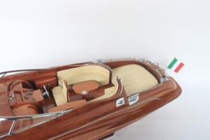 สินค้าขายดี - รุ่นเรือเร็วอิตาลี RIVA RAMA 44 ตกแต่งด้วยไม้ธรรมชาติ - Product Image 4