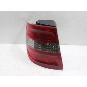 Luz Trasera Izquierda Usada Clase B A1698202364 - Product Image 4