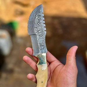 Couteau de survie multifonctionnel personnalisable en acier Damas pour le camping en plein air, petit couteau droit pour la chasse en milieu sauvage - Product Image 5
