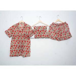 Conjunto de pijama de algodón 100% hecho a mano en India, transpirable, estampado a mano, estilo vintage, ropa de dormir corta para mujer. - Product Image 4