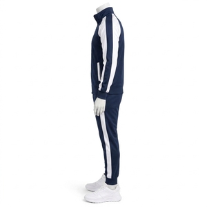 Conjunto Deportivo Masculino Premium para Uso Diario, con Costuras Resistentes para Mayor Comodidad y Durabilidad, Tejido Suave y Diseño Moderno - Product Image 6