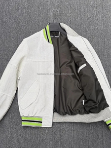 Veste bomber pour homme en véritable peau de mouton, respirante, à découpes, douce, blanche, style baseball - Product Image 5