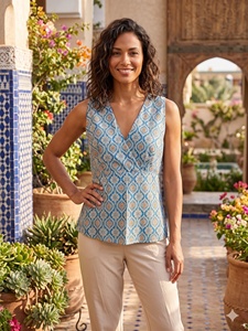 Blusa sin mangas con cuello en V estilo bohemio para mujer, estampado geométrico tejido, 100% algodón, estilo cruzado y atado, informal, para primavera/verano. - Product Image 5